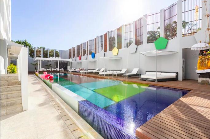 Chill Hotel Seminyak Exterior photo