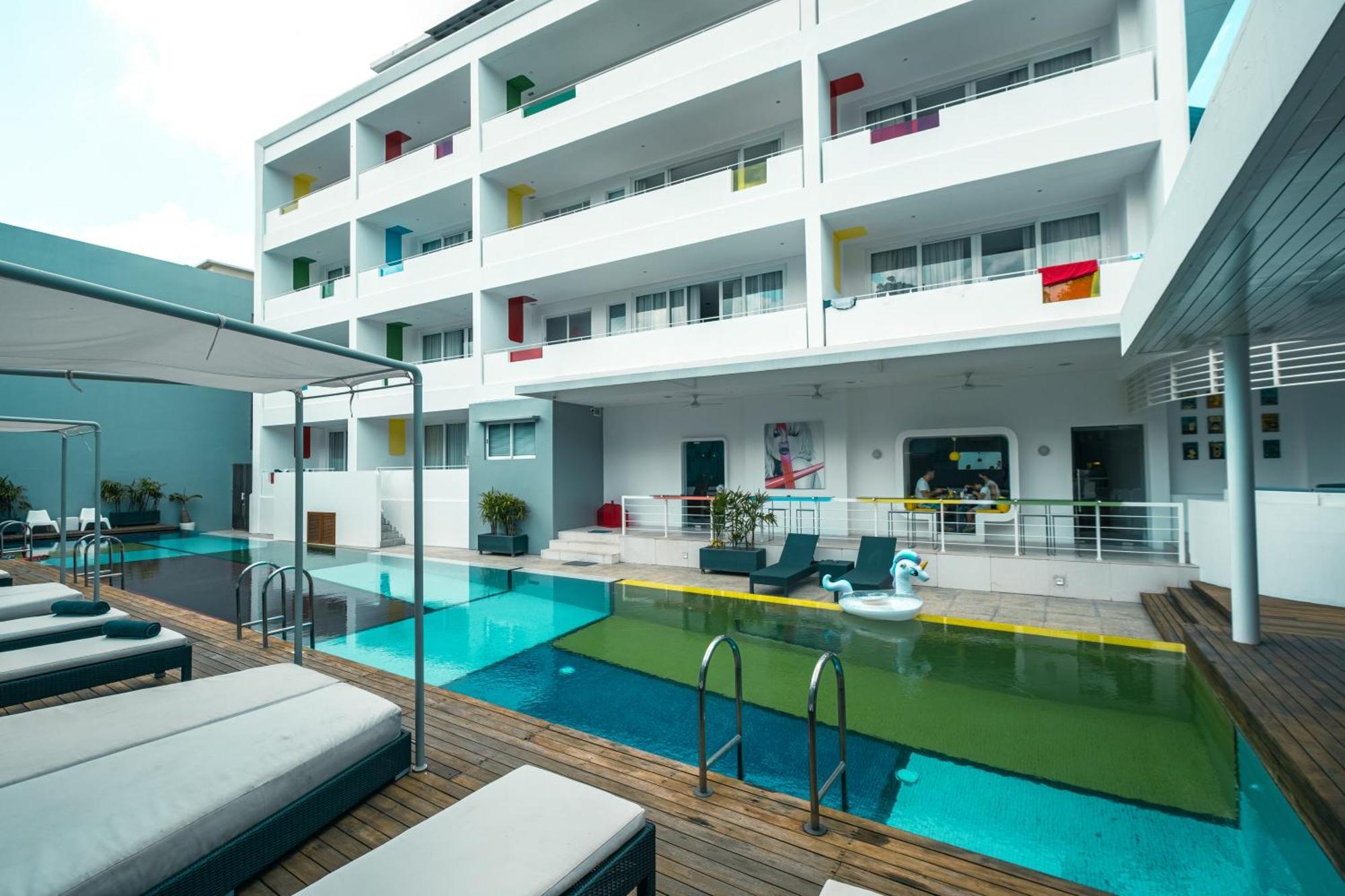 Chill Hotel Seminyak Exterior photo